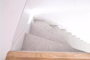 Flakestrap, Houten gesloten trap Exclusief Zilver