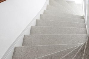 Flakestrap, Houten gesloten trap Exclusief Zilver