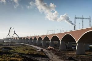 Flakestrap, Stalen trap met slijtlaag bauxiet voor infra-en wegenbouw