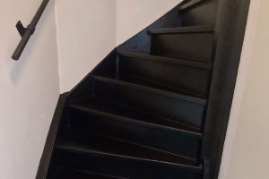 Flakestrap, Houtentrap open en gesloten, Lei Ijzer